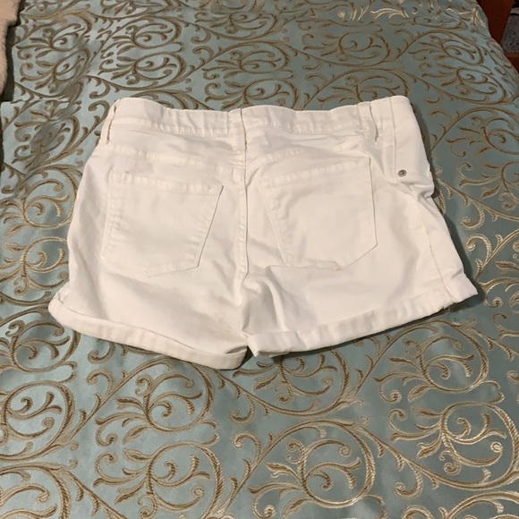 Maternity shorts - Picture 2 of 2
